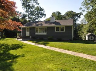9 S Beechwood Rd, Bedford Hills, NY