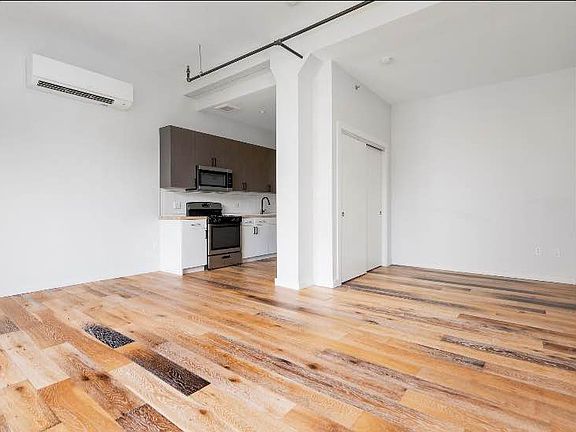 5th image of 945 Bergen St #501
