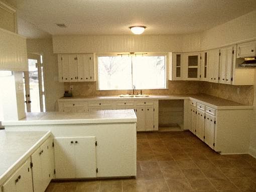 5th image of 260 Highland Dr