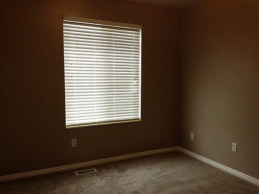 4th image of 13036 S Quincee Ct