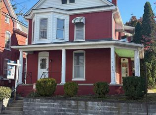 25 Fairview Ave, Waynesboro, PA 17268