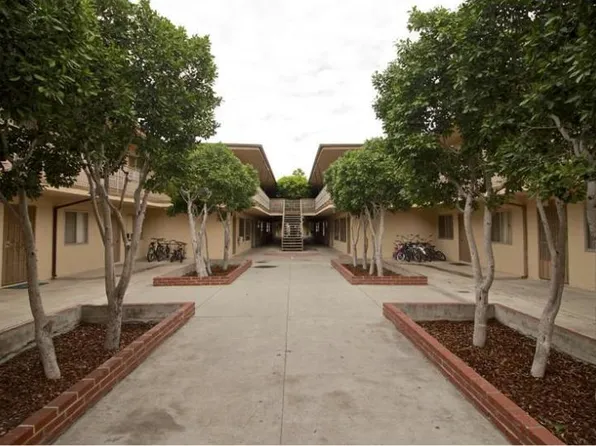 Dalewood Downs Apartments, 12920 Dalewood St APT 11, Baldwin Park, CA 91706