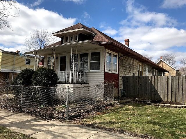 1st image of 620 S 12th Ave