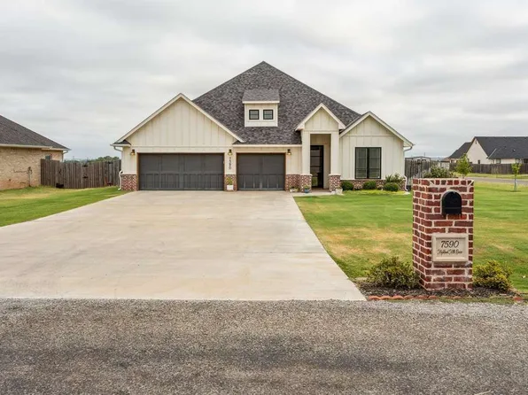 7590 Highland Hills Dr, Elgin, OK 73538