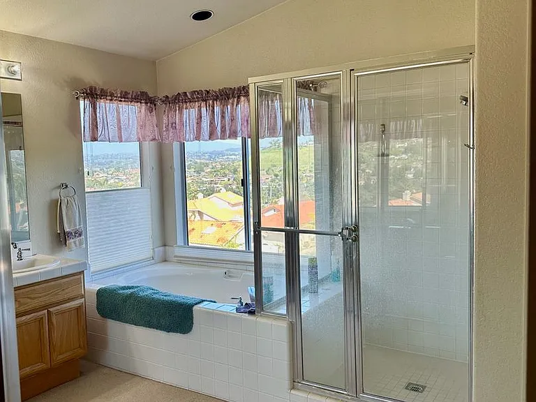 5155 Avenida De La Plata — Photo 9