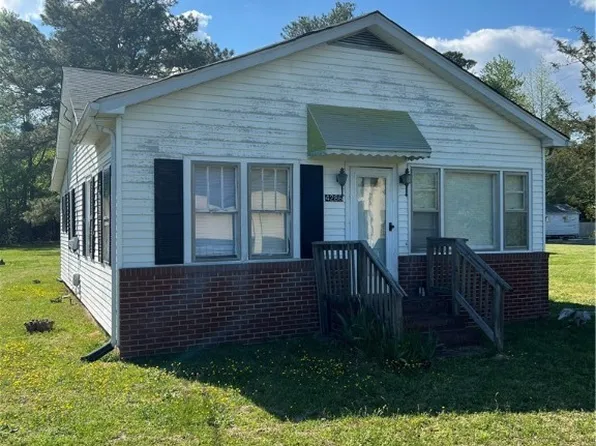 4286 George Washington Memorial Hwy, Hayes, VA 23072