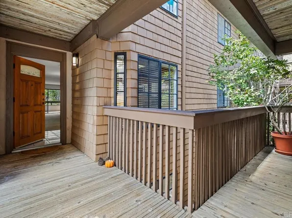 8870 Villa La Jolla Dr Unit 213, La Jolla, CA 92037