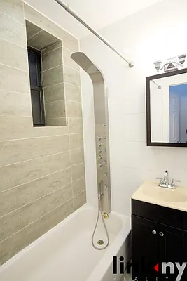 Rented by Link NY Realty | media 20