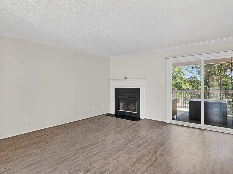 1541 Lincoln Way #204 — Photo 7