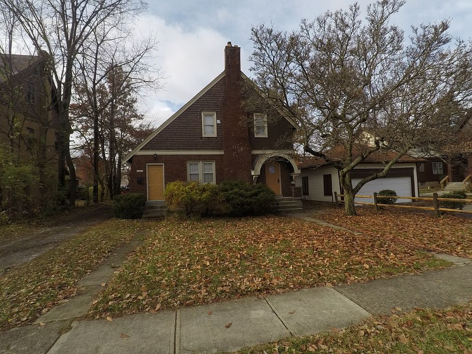 1st image of 6119 Gladys Ave #2