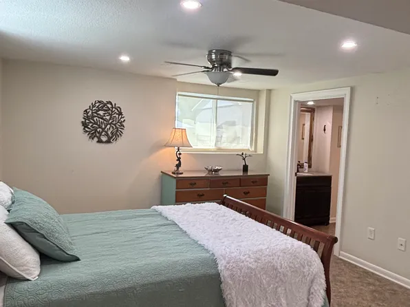 886 W Hunt Rd, Alcoa, TN 37701