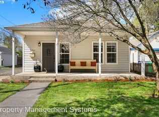 5707 SE Schiller St, Portland, OR 97206