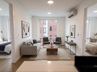 210 Greenpoint Ave #3K, Brooklyn, NY 11222
