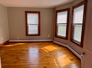 126 Pearl St #2, Saint Johnsbury, VT 05819