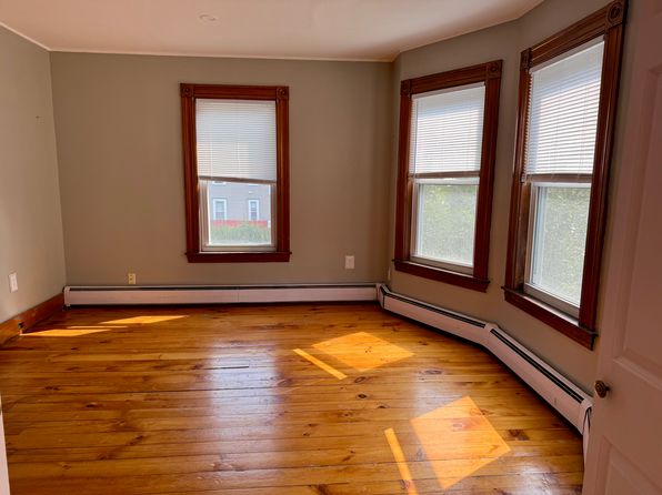 126 Pearl St #2