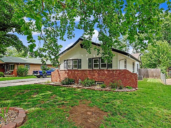 2nd image of 1354 N Westview Dr