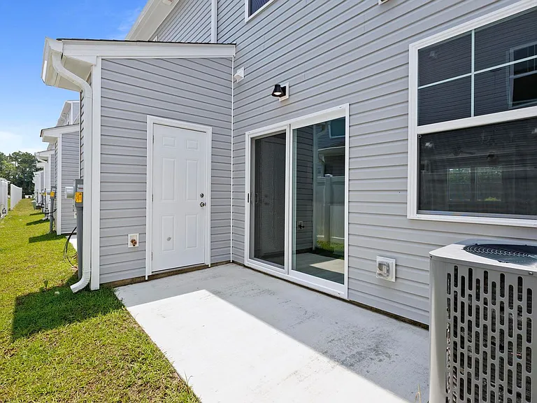 320 Starfish Ln — Photo 20