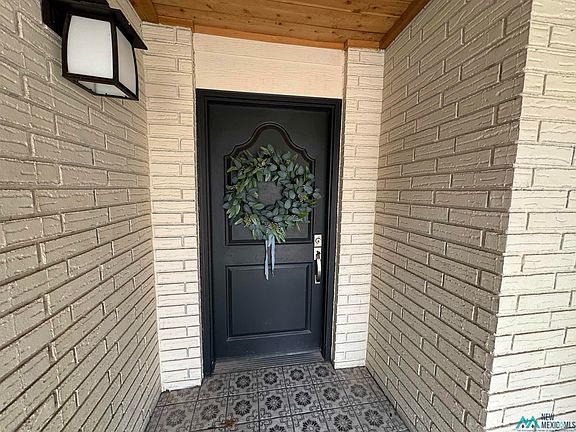 4th image of 2712 Chrysler Dr
