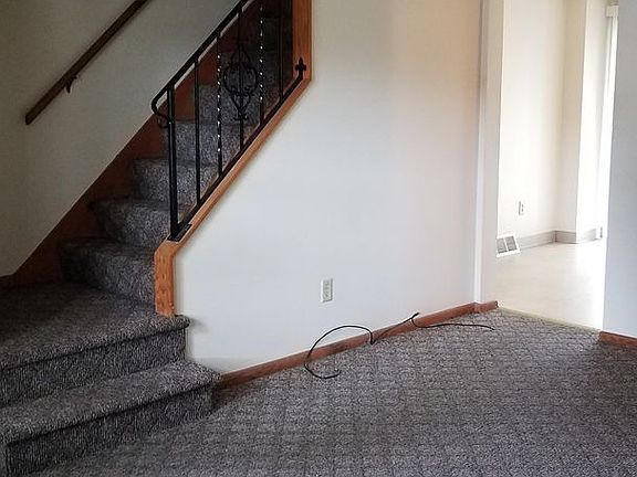 3rd image of 4403-4429 Harding Dr #4417