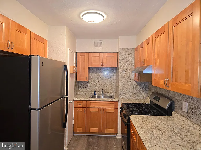 6135 Old York Rd #1/2-1 — Photo 56