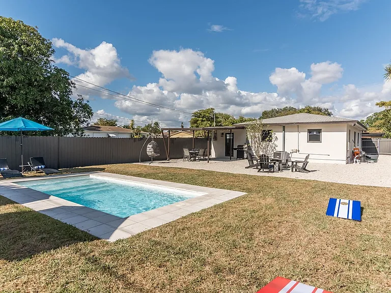 640 NW 3rd Ct #ID1542520P — Photo 11