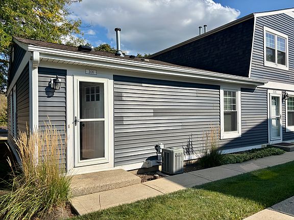 2nd image of 308 Somerset Ln