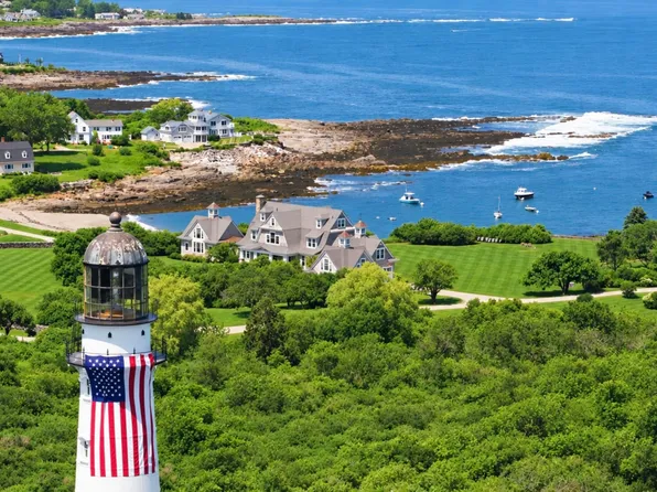 19 Cunner Lane, Cape Elizabeth, ME 04107