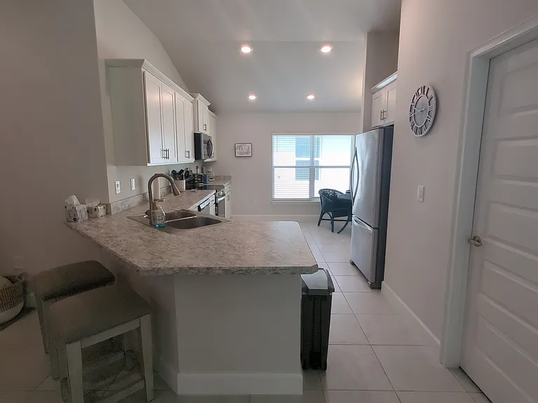 980 Ibis Cir — Photo 5