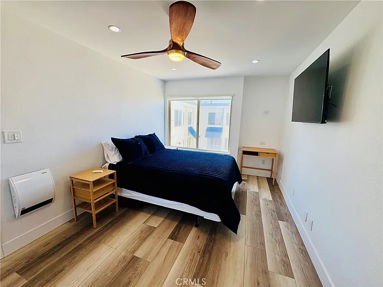 711 Pacific Coast Hwy #206 — Photo 18