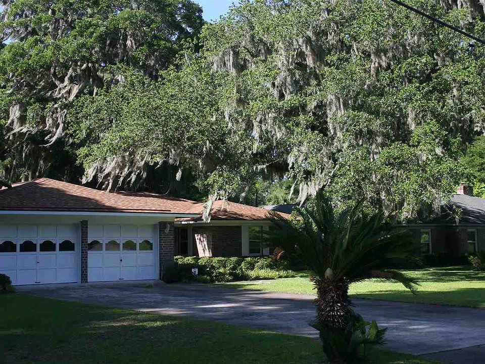 1st image of 102 Spanish Point Drive