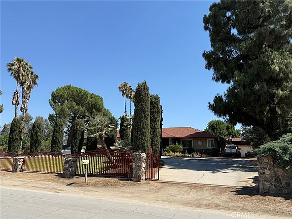 2nd image of 7701 Reynolds Ave