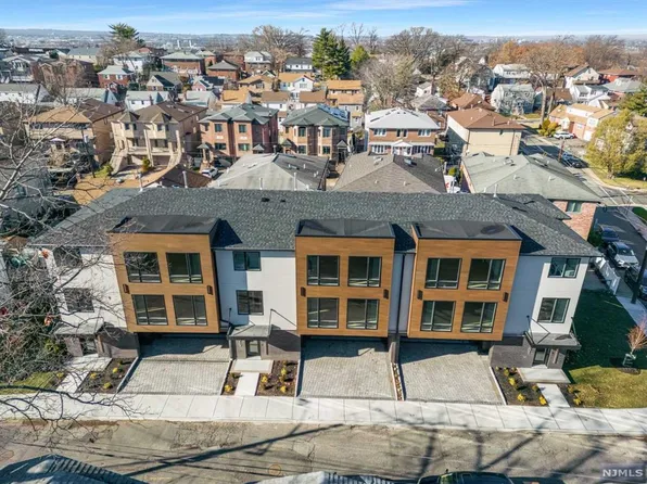 771 Jefferson Ave #771, Cliffside Park, NJ 07010