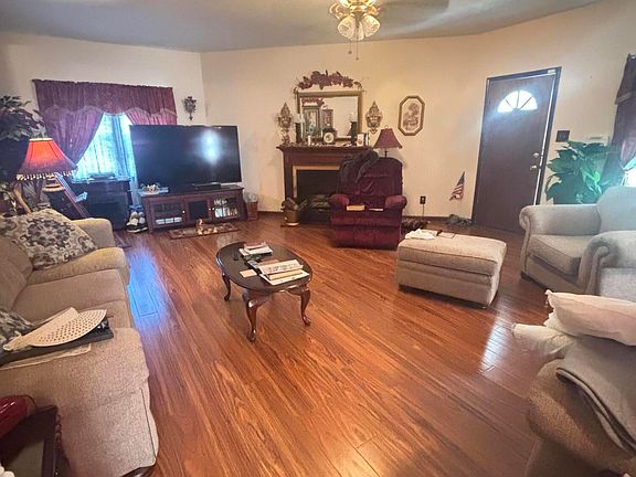 5th image of 507 Freeman Dr