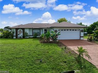 806 Felix Ave N, Lehigh Acres, FL 33971