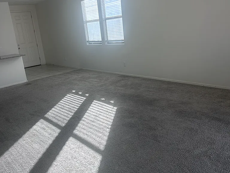15422 W Windward Ave — Photo 23