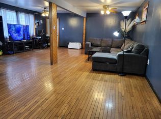 18 Fallbrook St, Carbondale, PA 18407