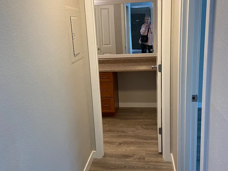NE 148th Ln — Photo 10