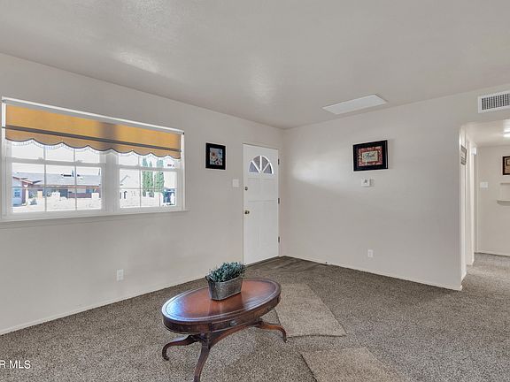 3rd image of 5448 Edmonton Ave
