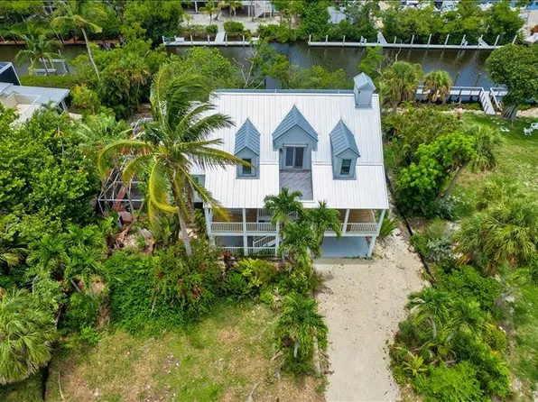 623 Lighthouse Way, Sanibel, FL 33957