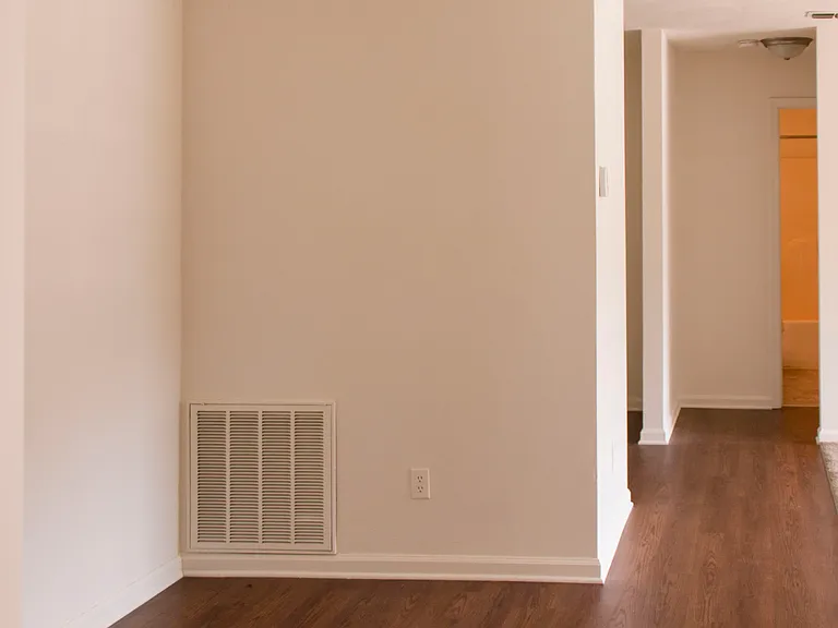 Princeton Circle West Apartments — Photo 136