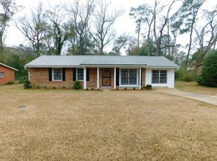 1209 Fairlane Dr, Dothan, AL 36301
