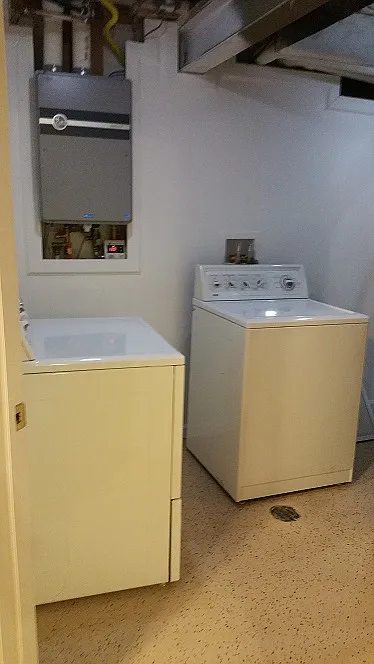 1 bed, 1200 sqft, $1,100 — Photo 3