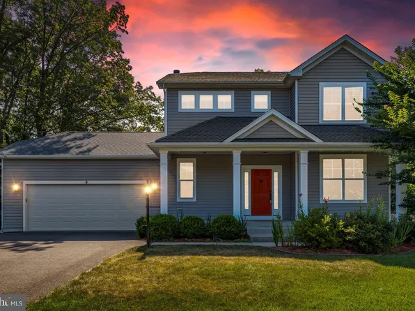 9071 Carriage Ln, King George, VA 22485