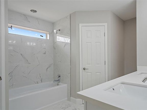 5th image of 27429 Vela Ln