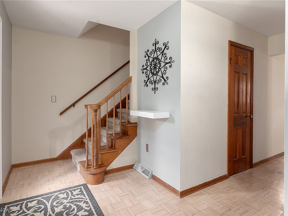 32664 Surrey Ln, Avon Lake, OH 44012 | Zillow