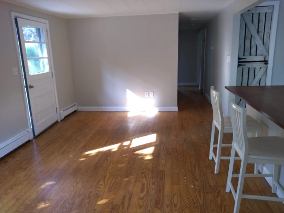 3 bed, 1008 sqft, $2,800 — Photo 4