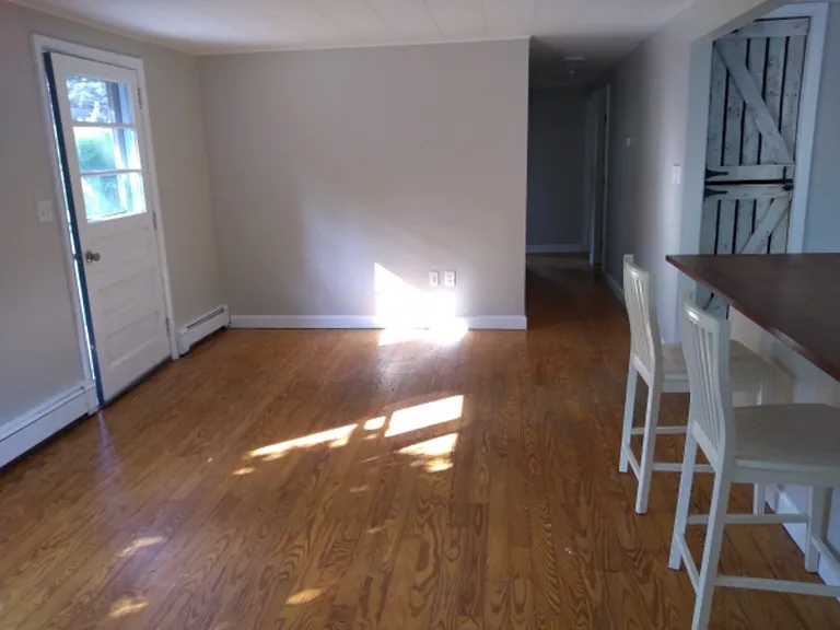 13 Jones Ave — Photo 4