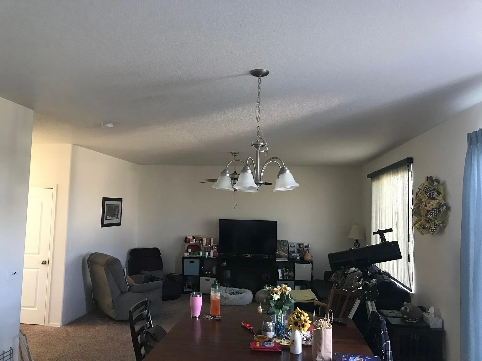 4 bed, 2.5 bath, 2688 sqft, $2,600 — Photo 4