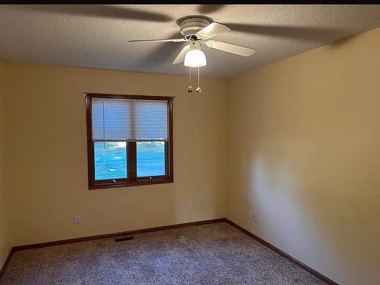 604 Briarbrook Dr — Photo 9