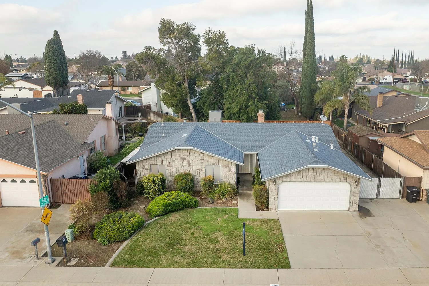 2313 Calcagno St photo 1